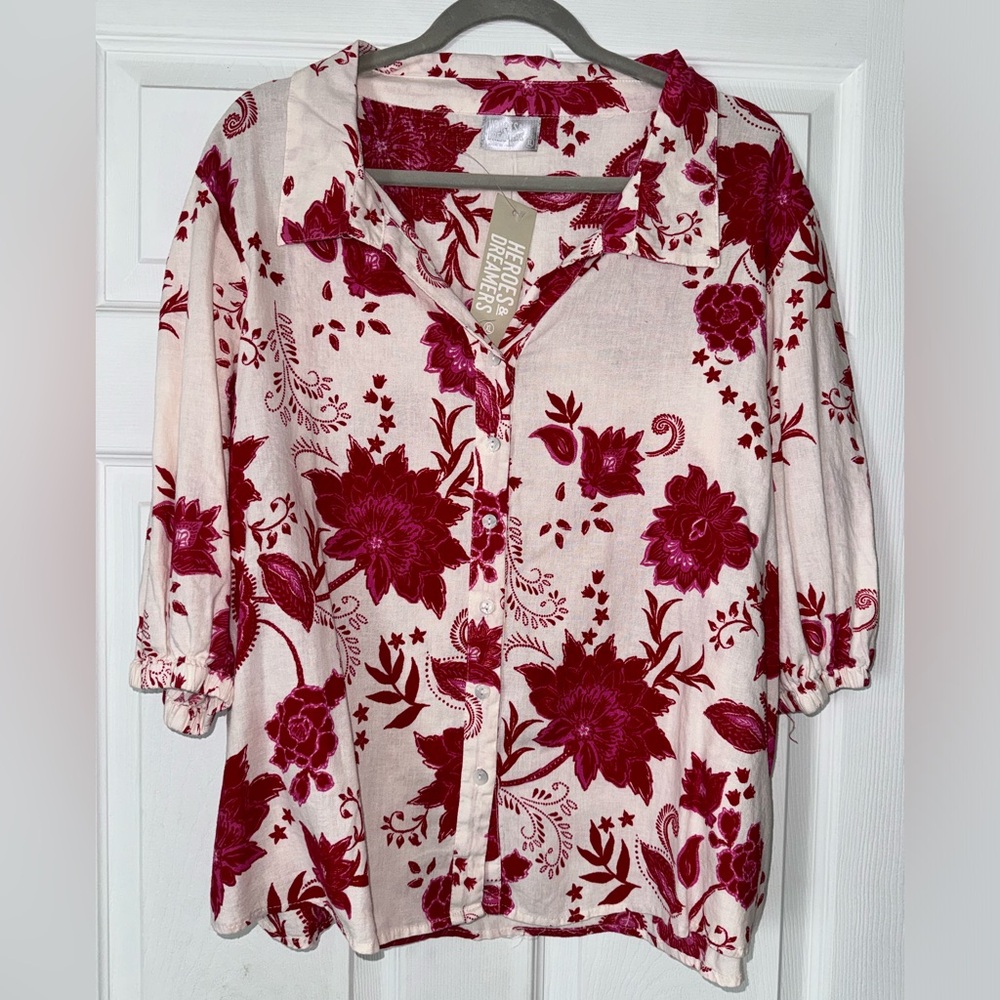 NWT Heroes & Dreamers Top